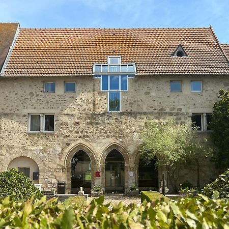 Hotel Abbaye Du Golf De Lesigny Zewnętrze zdjęcie