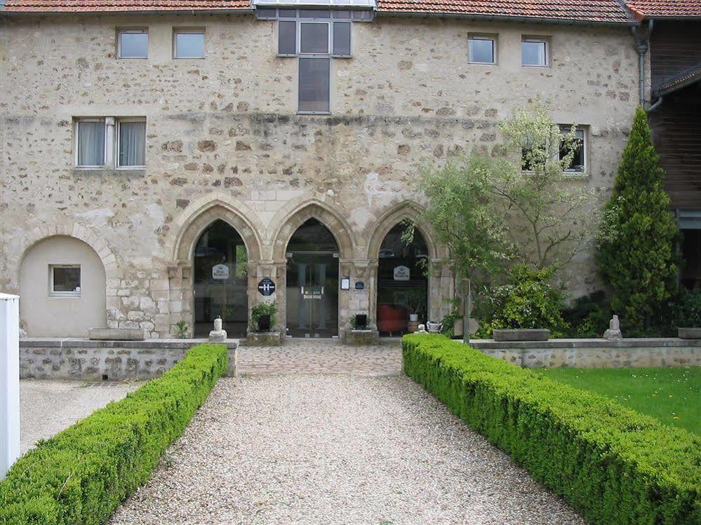 Hotel Abbaye Du Golf De Lesigny Zewnętrze zdjęcie